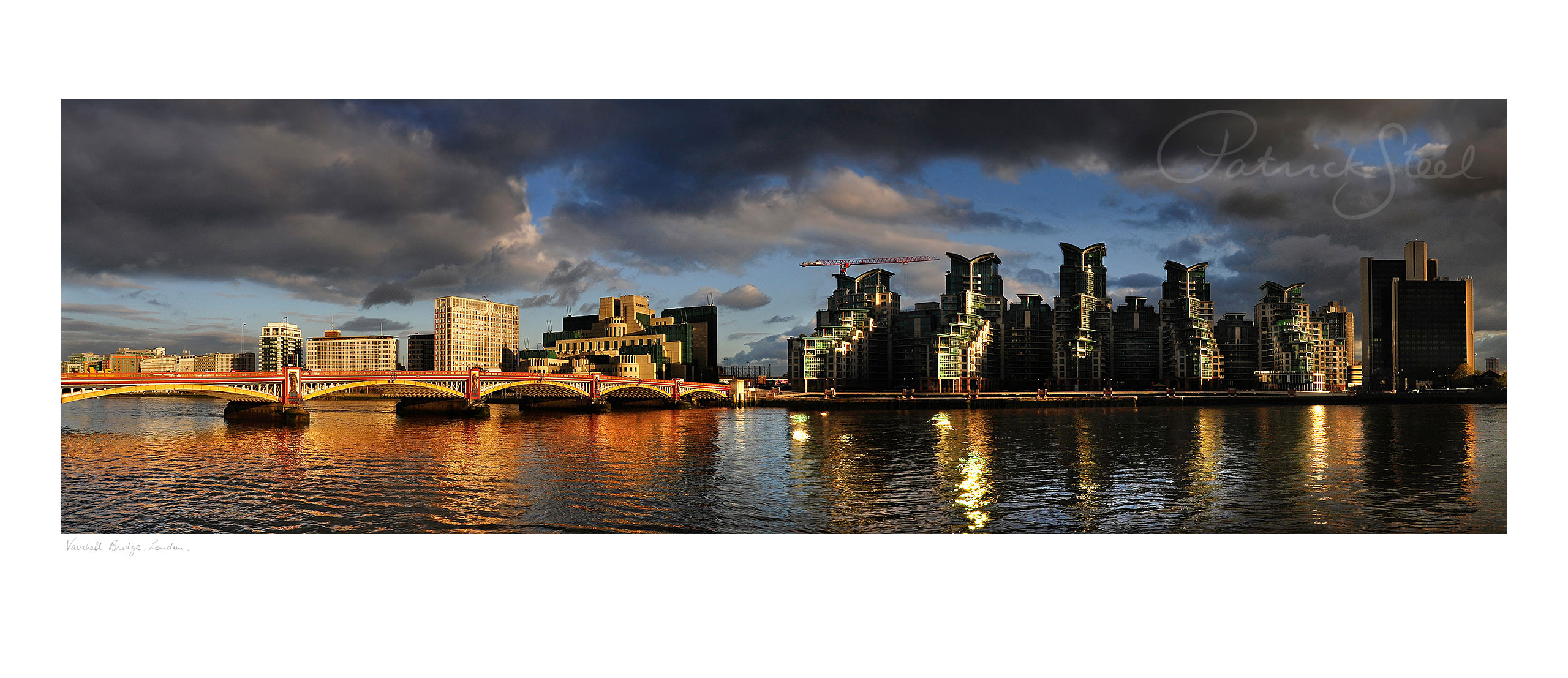 photograph of vauxhall bridge and SIS building london by professional landscape photographer patrick steel