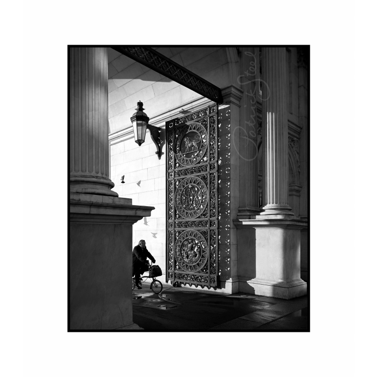 limited edition photograph of marble arch at dawn london by british photographer patrick steel